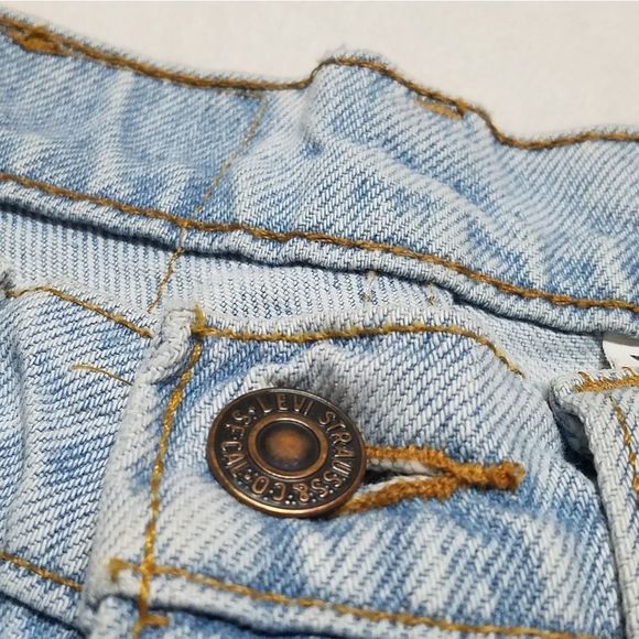 Vintage Levi's Jeans - Picture 7 of 13